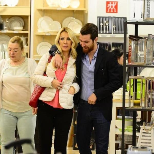 OULCAN ENGN Canm annem, teyzem. Allah kimseyi ailesinden ayrmasn