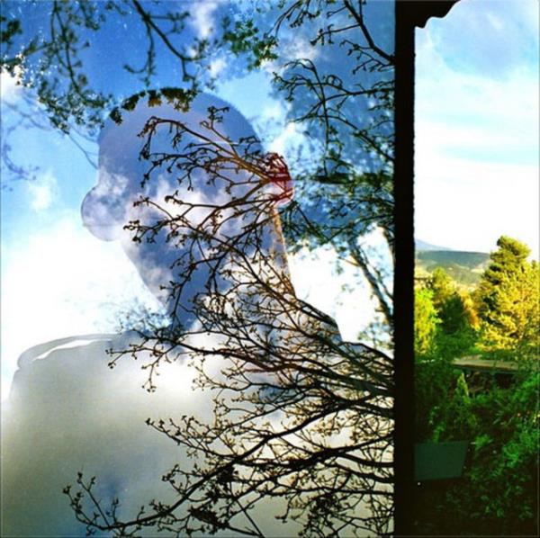 CAN BONOMO Ben, ilkbahar ekli.