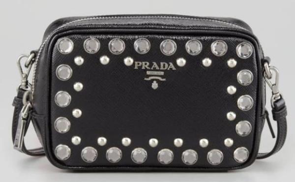 <p><b>96- Prada </b></p>  Marka Deeri: 9 milyar 985 milyon dolar   <p>2013-2014 Deiimi: Yzde 6</p>