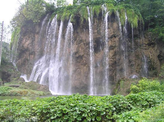 H�rvatistan, 1 Nisan'dan itibaren T�rk vatanda�lar�na vize uygulayacak.