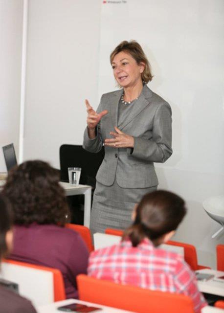 <p><b>Y. SAPANLI GRR 3M</b></p>   Orta ve Dou Avrupa Blgesi Sorumlu K Direktr ve Orta Dou Avrupa Blge Ynetim Kurulu yesi