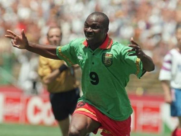Finallere katlan en yal oyuncu unvan Kamerunlu Roger Milla'ya ait. Tecrbeli yldz, 1994 finallerinde sahaya ktnda, 43 yandan 39 gn almt. Roger Milla, finallerde gol atan en yal futbolcu unvanna da sahip.
