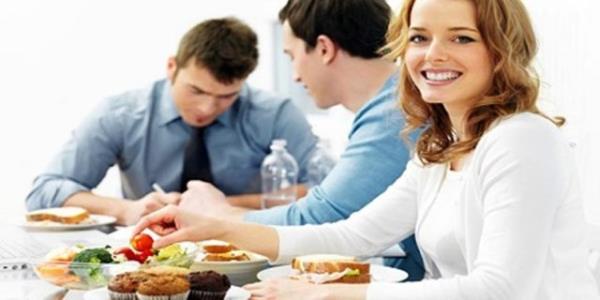 Yemeklerinizi kk lokmalar halinde uzun sre ineyerek tketiniz.