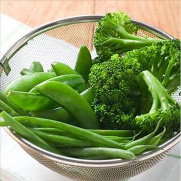 Gnde en az 5 porsiyon(en az 400 gr) taze sebze ve meyve tketilmelidir. Gnlk alnan sebze ve meyvenin en az iki porsiyonu yeil yaprakl sebzeler,