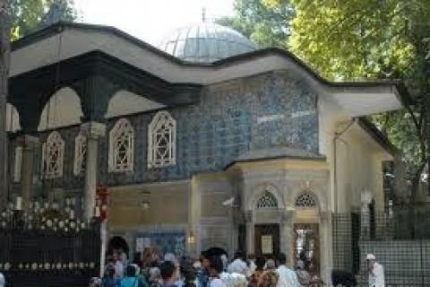 Ey�p Sultan T�rbesi restorasyon �al��malar� devam ediyor...