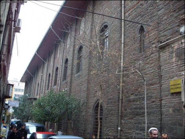 Arap Camii restore edilmeden �nce...