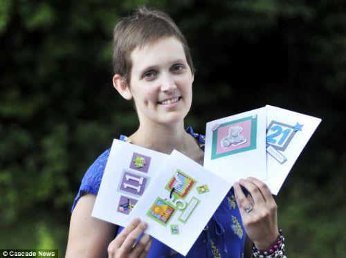 Rowena hala hayatta fakat ok sevdii ocuundan ayr, hastanede kalyor. Bu durum olunu da ok zyor. Rowena buna da bir zm bulmu: Oluna ald aycn sihirli gleri olduunu, ne zaman kendini yalnz hissederse bu ayyla konumasn ve annesinin de onu duyacan, bu ekilde ne zaman olunun ona ihtiyac olsa, bu ayck sayesinde onun yanna geleceini sylemi.