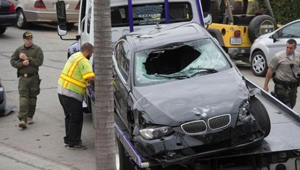 ngiltere doumlu ve ngiliz vatanda olan Elliot Rodger'n babasnn Hunger Games filmlerinin ynetmen yardmcs Peter Rodger olduu ortaya kt.
