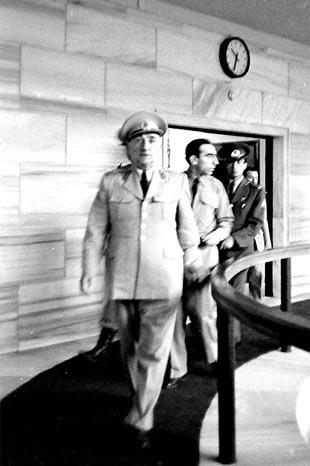 Cemal Grsel ve Alparslan Trke.