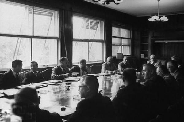 2 Haziran'da Cemal Grsel ve darbeci kabine toplantda.