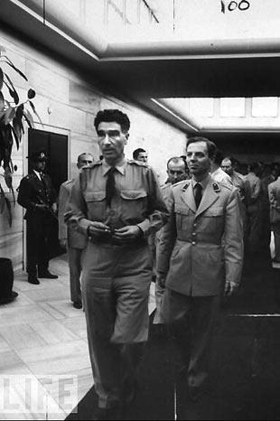 Darbeciler Babakanlk koridorlarnda.