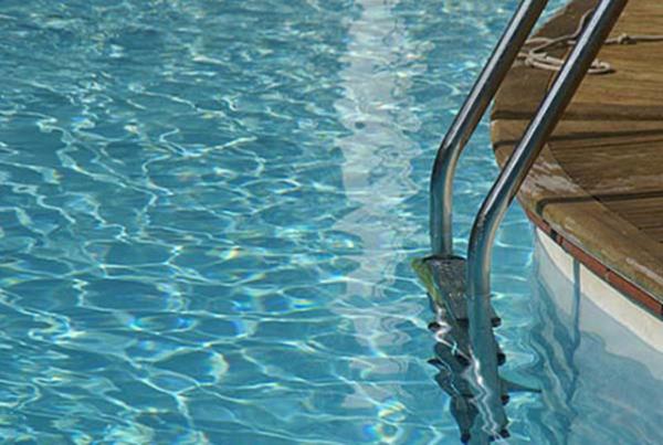 nsan vcudu harika bir yapya sahiptir. Vcudunuzun yapabildikleri hakknda fikriniz olduunu dnyorsanz bir de bu listeye gz atn; o zaman ona hayranlk duymaya balayacaksnz. te Viralnova.com sitesinin derledii vcudumuzun artan o zellikleri...   <p>Ortalama bir insan, hayat boyunca iki havuzu dolduracak miktarda tkrk retir.</p>