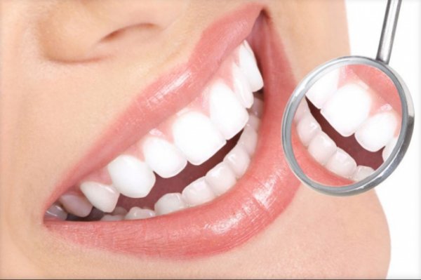 �ocuklu�umuzda p�r�l p�r�l, bembeyaz olan di�lerimiz y�llar ge�tik�e sararmaya ve lekelenmeye mi ba�lad�?. <p><b>��te daha parlak di�lere sahip olman�n yollar�:</b></p>