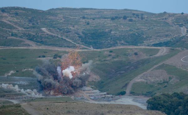 T�rk Silahl� Kuvvetleri (TSK) taraf�ndan her y�l d�zenlenen Efes M��terek Fiili At��l� Tatbikat�, �zmir'in Seferihisar �l�esi Do�anbey Mevkisi'nde ger�ekle�tirildi.