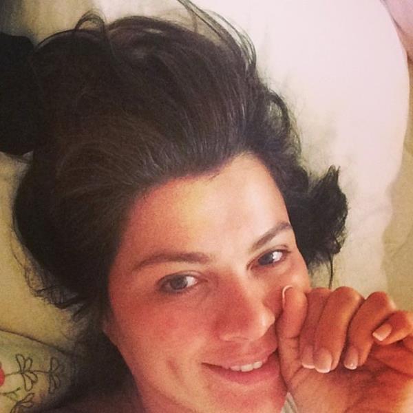 A�ELYA AKKOYUN G�nayd�n hareketin,bereketin ve huzurun bollll oldu�u g�n diliyorum:))