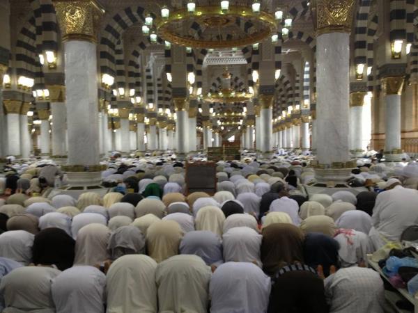 -Cuma gn gnah ilemeden geerse, dier gnler de selametle geer. [.Gazali]