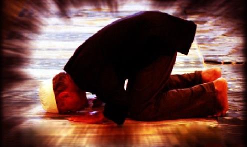 -Seferi olana Cuma klmak farz deildir, klarsa farz sevabn alr. (Hindiyye)