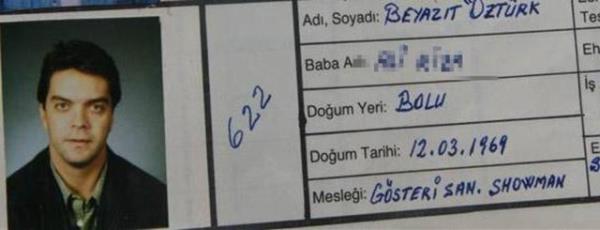 Sektrdeki emekileri bir araya getiren esnaf odasnn yaatlmasn arzuladklarn vurgulayan Ylmaz, sanatlarn ayn zamanda birer sanatkar olduunu syledi.