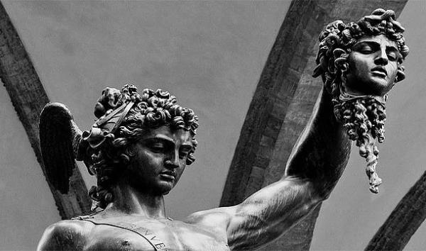 <p><b>15. Atnn zerinde dmannn kesik ban etrafa gsterirken, kesik bataki bir diin kendisine batmas sonucu oluan enfeksiyondan lmek</b></p>  Sigurd Eysteinsson, 892