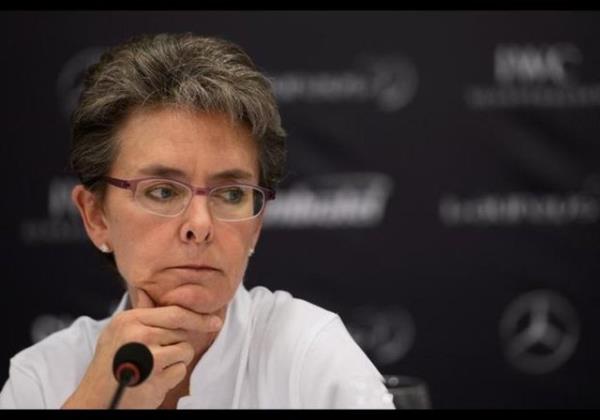 98) Beth Brooke-Marciniak Grevi: Ernst & Young Bakan Yardmcs Ya: 54 lkesi: ABD