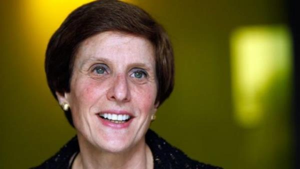 15) Irene Rosenfeld Grevi: Mondelez International CEO'su Ya: 61 lkesi: ABD