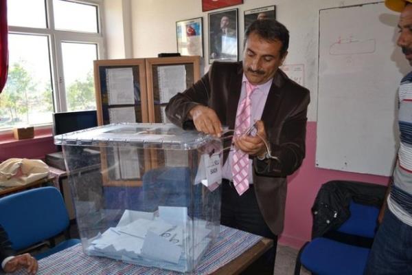 1513 se�menin oy kulland��� Sorgun'da 1482 oy ge�erli say�ld�.