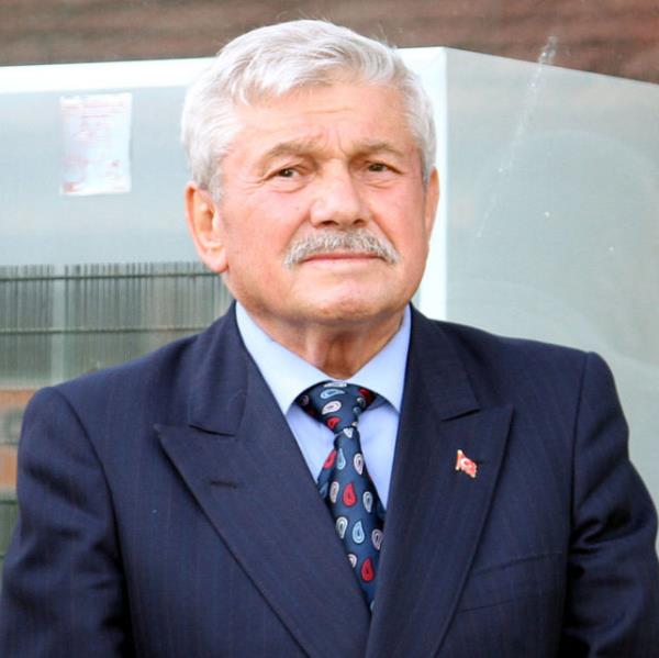 <p><b>�ABAN�Z�</b></p>  MHP �ank�r� �l Ba�kan� Yusuf Naci Bay�nd�r, �aban�z� il�esinde belediye ba�kanl���n�, resmi olmayan sonu�lara g�re, adaylar� Mustafa Karakaya'n�n kazand���n� a��klad�.