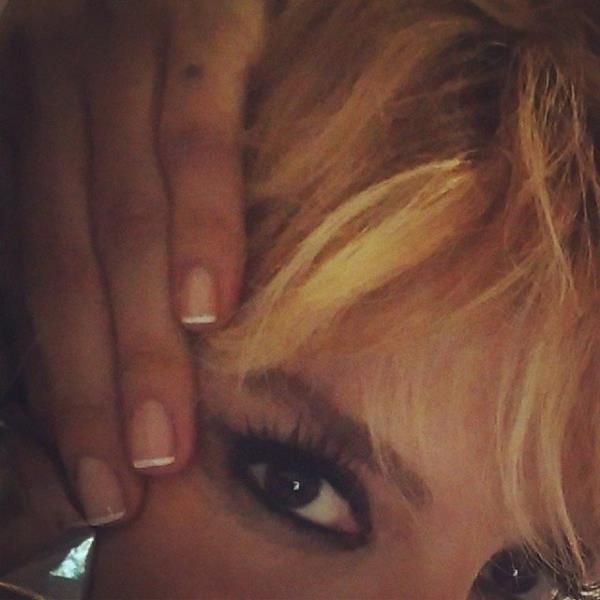 G�LBEN ERGEN  uykusuzluk yormaz, kaygi,korku,�fke ve ne istedi�ini bilememek yorar insan�.... belki bu sebeple yolum hep umuda,ayd�nl��a....