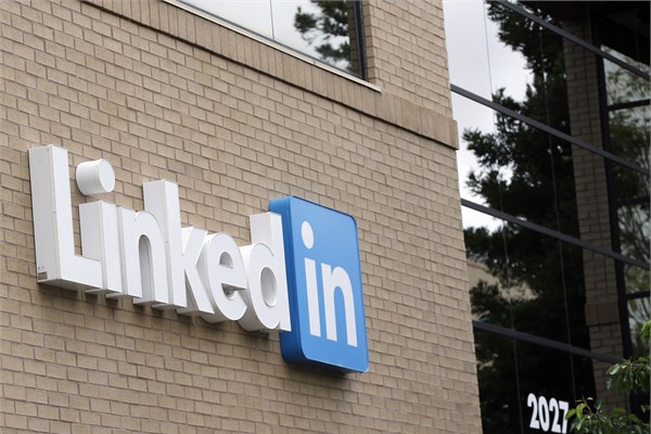 <p><b>18- LinkedIn</b></p>  Profesyonel sosyal a��n piyasa de�eri yakla��k 20 milyar dolar.