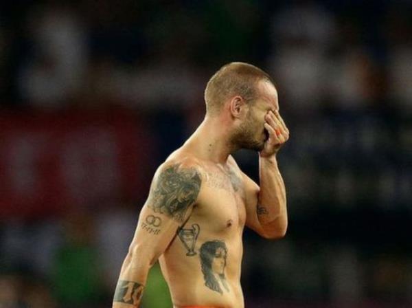 sley Sneijder