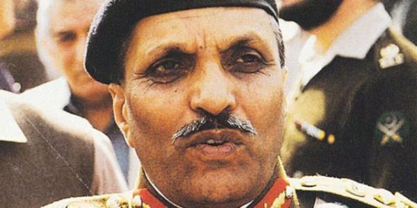 <p><b>Ziya l Hak</b></p>    Pakistanl asker ve devlet adam olan Hak, Genelkurmay bakanl ve skynetim komutanl grevlerinin ardndan 1978'de cumhurbakan olarak 1988'e kadar lkeyi dikta rejimiyle ynetti. Kenan Evren'in 12 Eyll Darbe ynetimini tanyan ilk devlet bakandr.