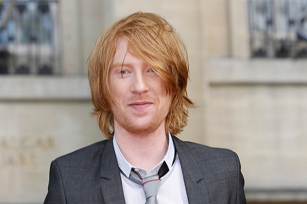 <br><b>sim: Domhnall Gleeson</b></br>  <br>Doum Tarihi: 12 Mays 1983</br>  <p><b>Rol Ald nemli Filmler:</b></p>  <br>Beni Asla Brakma (2010)</br>  <br>z Peinde (2010)</br>  <br>Harry Potter ve lm Yadigarlar: Blm 1 (2010)</br>  <br>Harry Potter ve lm Yadigarlar: Blm 2 (2011)</br>  <br>Yarg Dredd (2012)</br>  <br>Anna Karenina (2012)</br>  <br>Zamanda Ak (2013)</br>  <p><b>Gelecek Filmleri:</b></p>  <br>Unbroken (2015)</br>