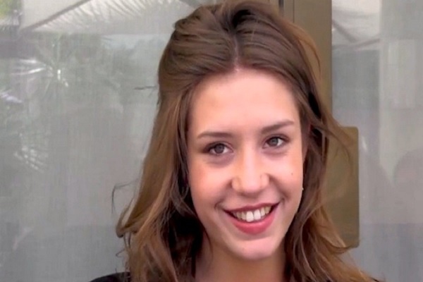 <br><b>sim: Adle Exarchopoulos </b></br>  <br>Doum Tarihi: 12 Kasm 1993</br>  <p><b>Rol Ald nemli Filmler:</b></p>  <br>Mavi En Scak Renktir (2013)</br>    <p><b>Gelecek Filmleri:</b></p>  <br>The Last Face (2015)</br>