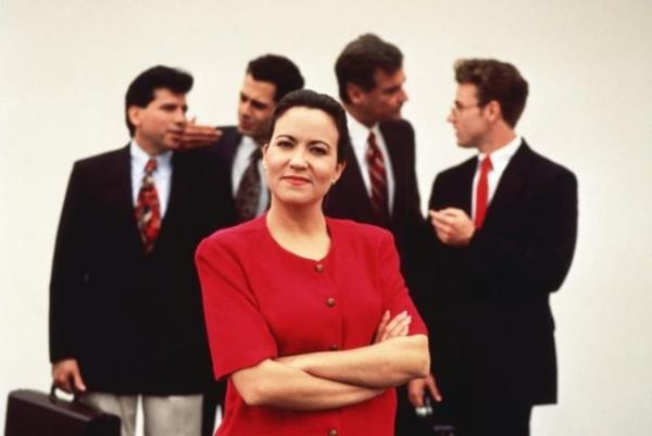 <br><b>Gl ynlerimizi belirlemek ve onlarn stnde daha ok durmak:</b></br> Denediimiz her yeni ey iin kendinize ans tanmalyz. nemli olan elde edilen sonu deil, bu yolda harcanan abalardr. Bu yzden kendimizi takdir etmeyi bilmeliyiz.