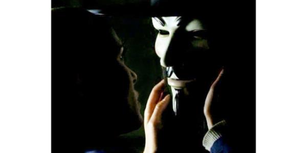 "Verilecek tek karar intikamd�r. Bir kan davas�, ve bir amac� var bo�una de�il. De�erler ve d�r�stl�k vakti geldi�inde kazanacak, ve zul�m son bulacak biliyorum."