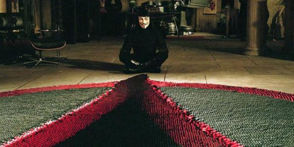 "��nk� s�zler yerine kaba kuvvet kullan�labilse de kelimeler kudretini hep koruyacakt�r ! Kelimeler anlama ula�man�n yollar�n� ve dinleyenlere hakikatin teleffuzu g�sterir."