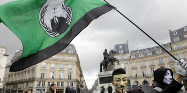 Hacker grubu Anonymous'un simgesi bu maske...