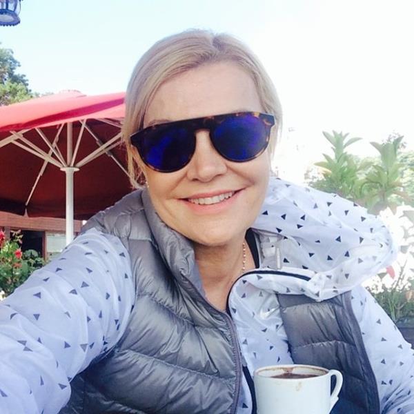 <br>DERYA BAYKAL</br>  Gnaydnlar ... Pilates bitti, yry bitti, Tarabya Hayrola kafe de kahve molas...