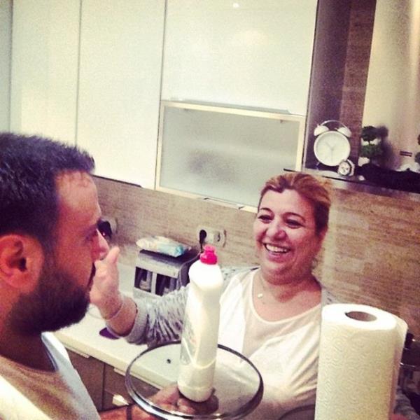 ALAN  <br>Annem'le dokunulmazlk oyunu oynuyoruz ben kazandm. Babam kimi seerse o evden gdcek..Sonucu yarn acklycam</br>