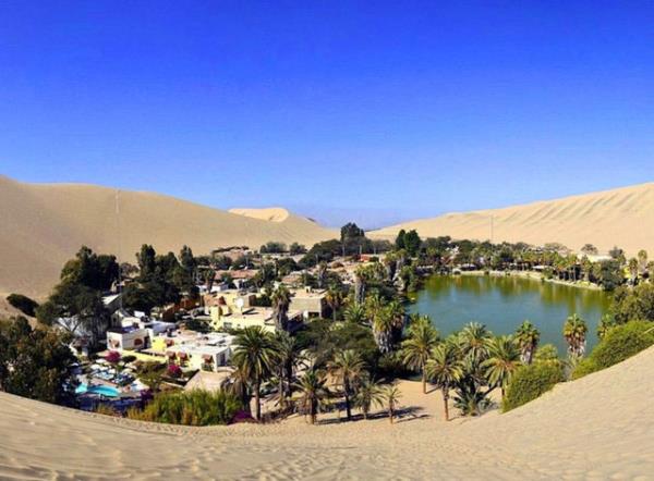 13. Huacachina, Peru l