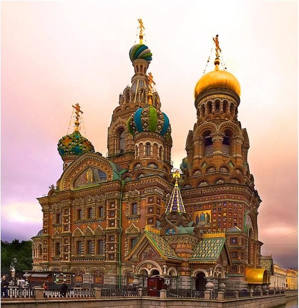38. Savior Kilisesi, Saint Petersburg, Rusya