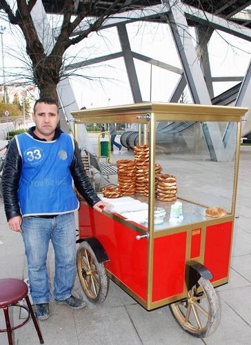 Navigasyon cihaz gibi adres tarif eden simiti