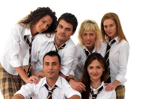 Derse ge kalndnda durumu idare eden sevgili arkada