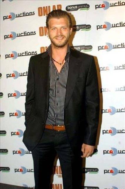 <p><b>Kvan Tatltu</b></p>  Uzun yllar podyumda yer alan Kvan Tatltu oynad Gm dizisiyle hreti yakalad. Ardndan Meneke ile Halil dizisinde rol alan Tatltu imdilerde oynad Ak- Memnu dizisindeki Behll karakteriyle hretini pekitirdi.