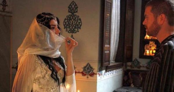 Kanuni'nin lm seferden geri dnmekte olan orduya Belgrad'a drt menzil kala akland ve Sultan Selim zntden perian orduyu Belgrad'da karlad. Belgrad'da klnan cenaze namazndan sonra Kanuni'nin naa acele stanbul'a gnderildi.