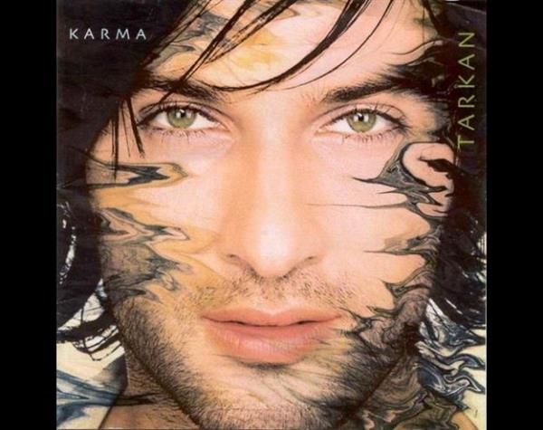 <p><b>18. Tarkan - Karma (2001):</b></p>  Tarkan'ın çıkardığı 4.stüdyo albümü. Albümden önce sözü müziği kendisine ait olan Kuzu Kuzu tekli albümünü çıkarmıştı. Albüm piyasada rekor bir satışla başlamıştı.