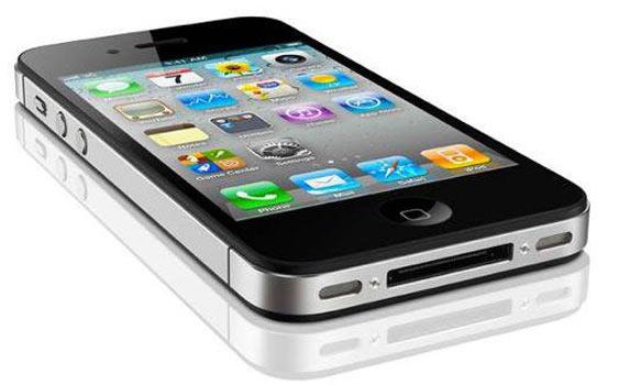 "Snrsz internet olan tarifeye getim yani yle olduunu dnmtm. Hattm interneti olmayan bir tarifeye geirmiler. ok ykl bir fatura geldi. Beni madur ediyorlar. Kendi yaptklar hatann,ayplarnn cezasn ekiyorum."