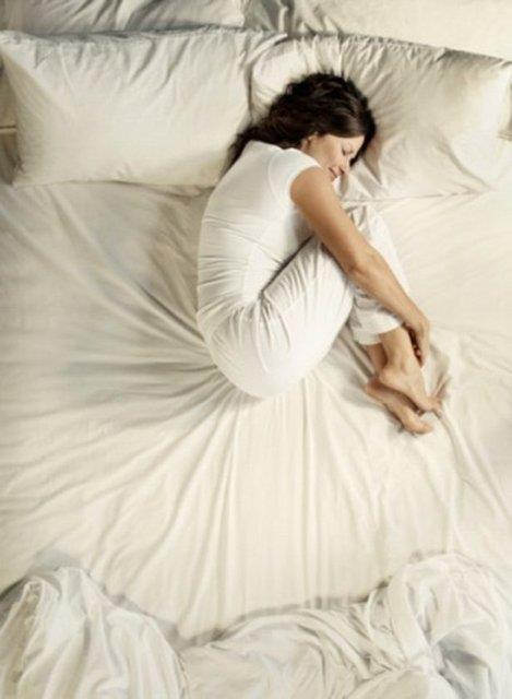 Temizlik sadece gzle grnen temizlik anlamna gelmez. Cilt yzeyinin periyodik olarak dklen l derilerden arndrlmas da ok nemlidir.