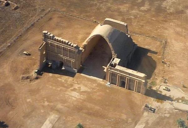 <p><b>3. Ctesiphon</b></p>  6- yzylda ortaya km ver dneminin en byk ehirlerinden biri olmutur. Dneminin en mehur Mezopotamya kenti olmas sebebiyle nce Roma imparatorluu ardndan da Bizans imparatorluunun igaline uram sonradan da 637 ylnda mslmanlar tarafndan alnmtr.