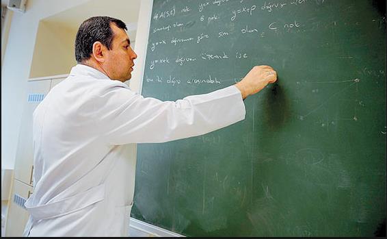 Ayrca ayn ay retmenlerin eitim-retim tazminatlar 75 lira artrlmt. Bylece retmenlerin maanda bu yl yaklak 273 lira net art gereklemi olacak.